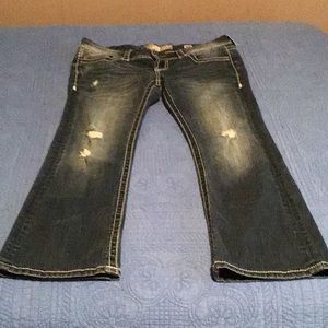 Women’s distressed BKE jeans. 30R x 30